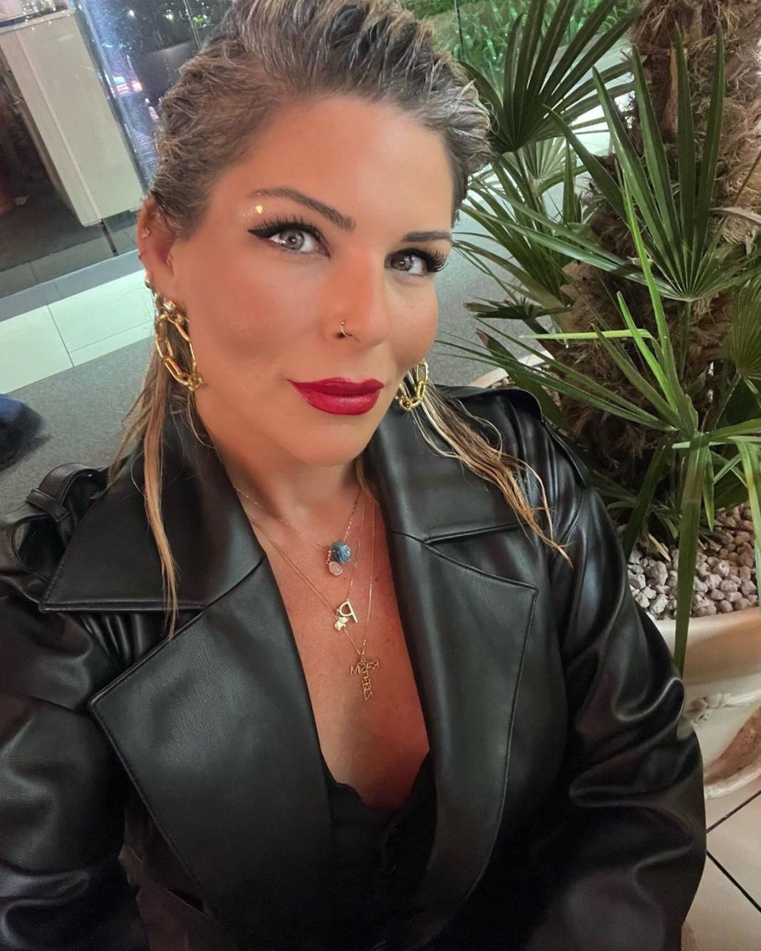 Pelin Öztekin'in nasıl zayıfladığı ortaya çıktı! 153 kilodan 60 kiloya geldi, pozları beğeni yağmuruna tutuluyor! 17